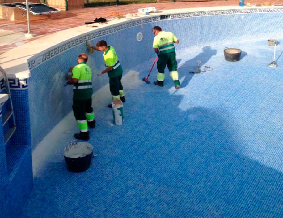 Mantenimiento de piscinas Mantenimiento de piscinas